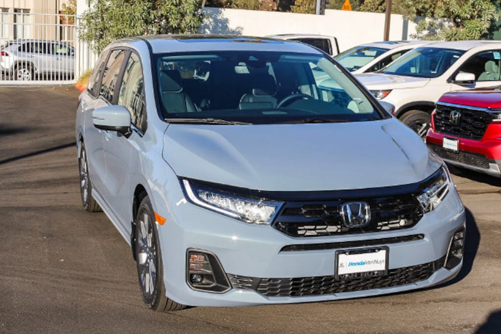 New 2027 Honda Odyssey Touring Minivan/Van
