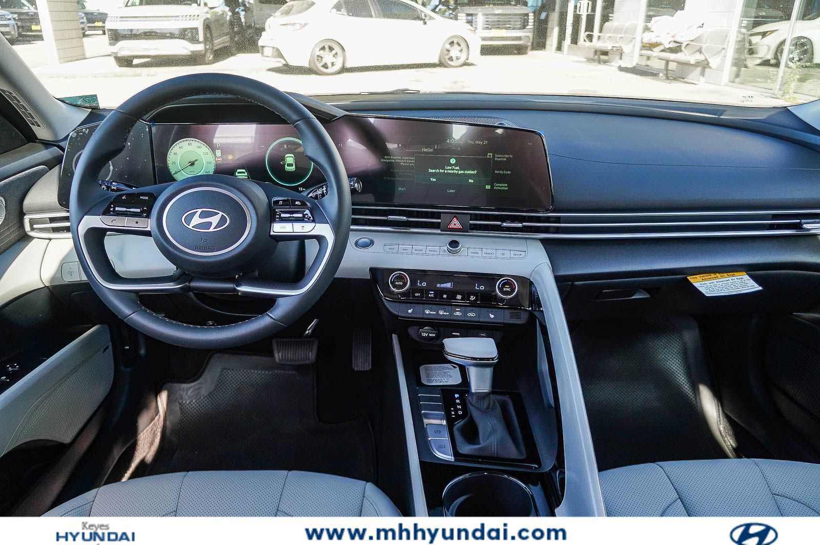 2026 Hyundai Elantra Limited - Photo 12