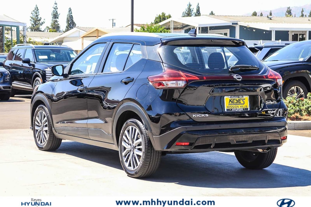 Used 2024 Nissan Kicks SV SUV