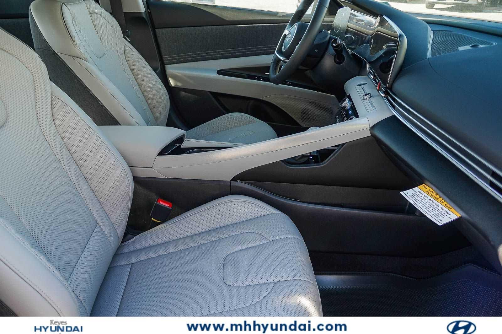 2026 Hyundai Elantra Limited - Photo 19
