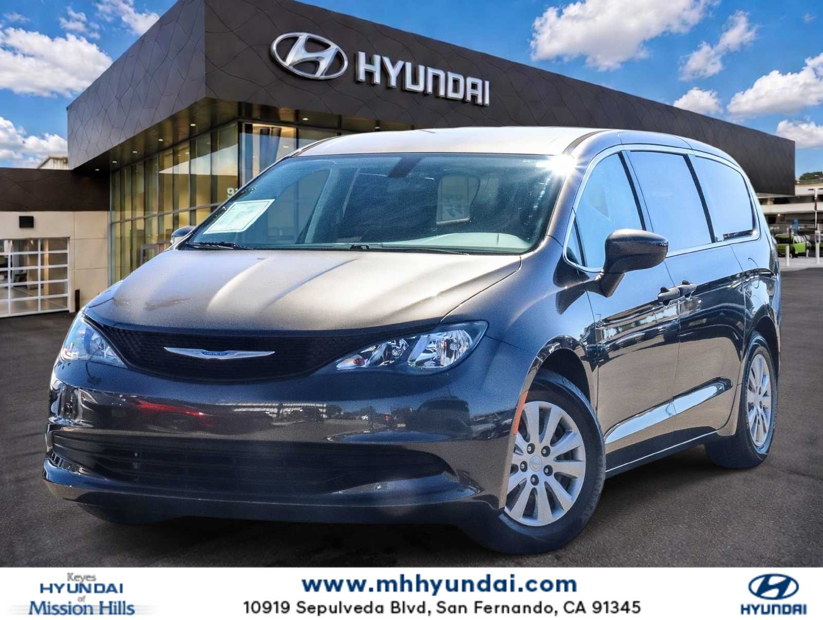 Used 2018 Chrysler Pacifica L Van