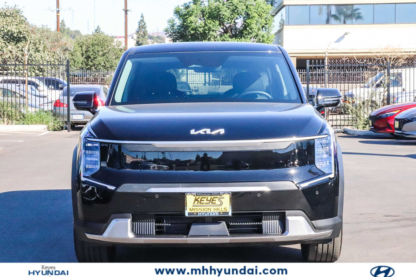 Used 2024 Kia EV9 Light L/R with VIN KNDAB5S12R6030466 for sale in Los Angeles, CA