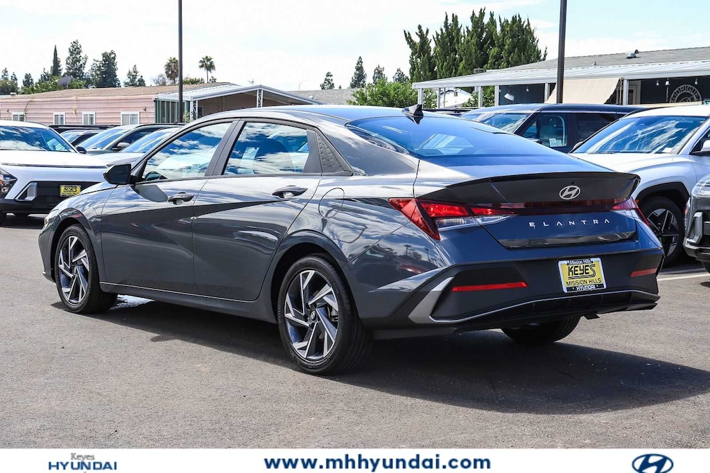 Certified 2025 Hyundai Elantra SEL Sport Sedan