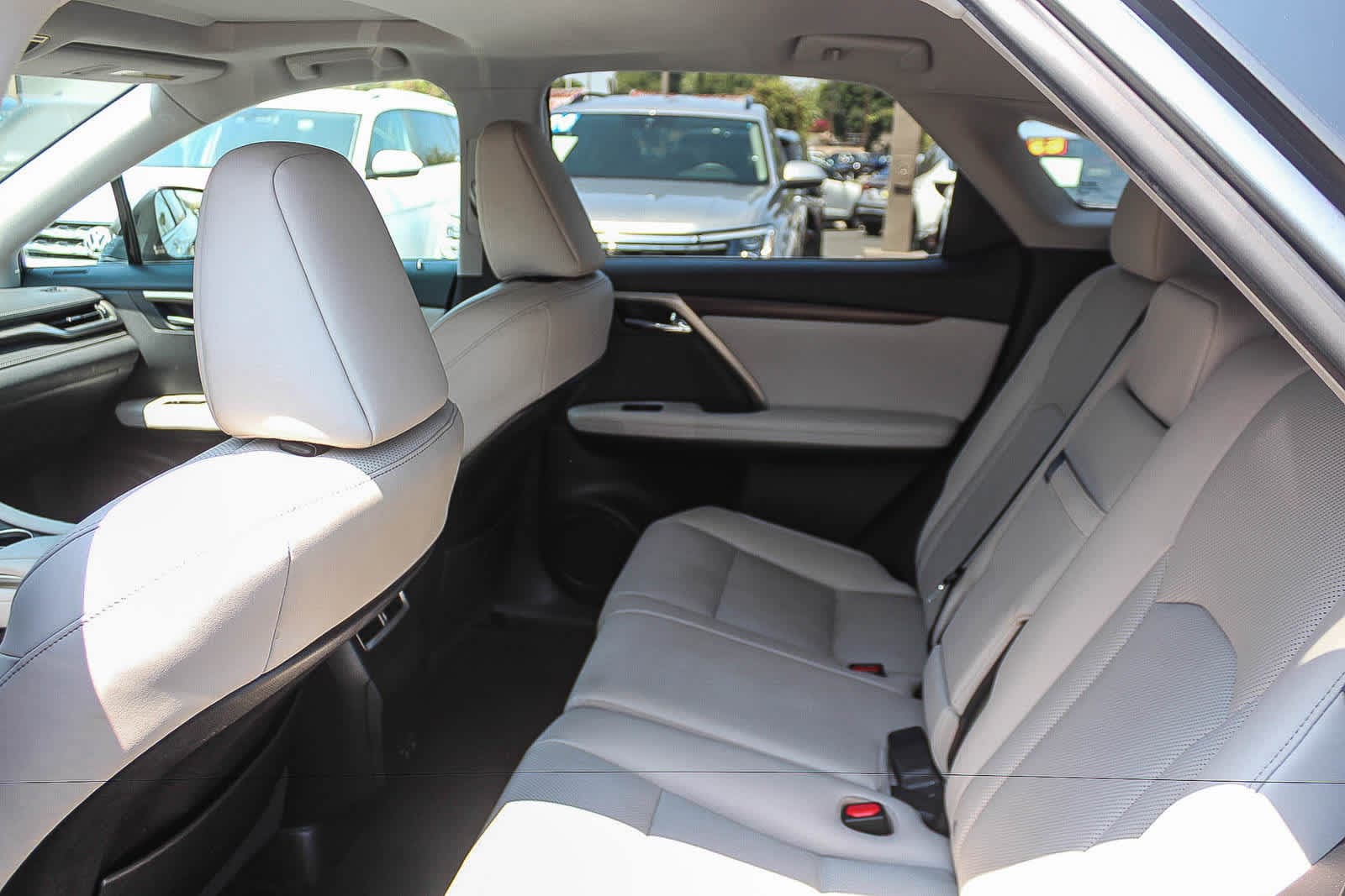 2022 Lexus RX 350 - Photo 23