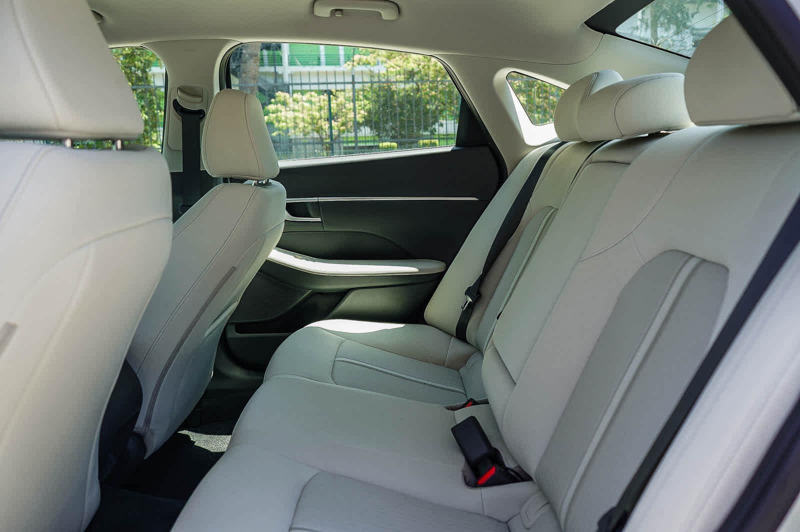 2026 Hyundai Sonata SEL - Photo 10