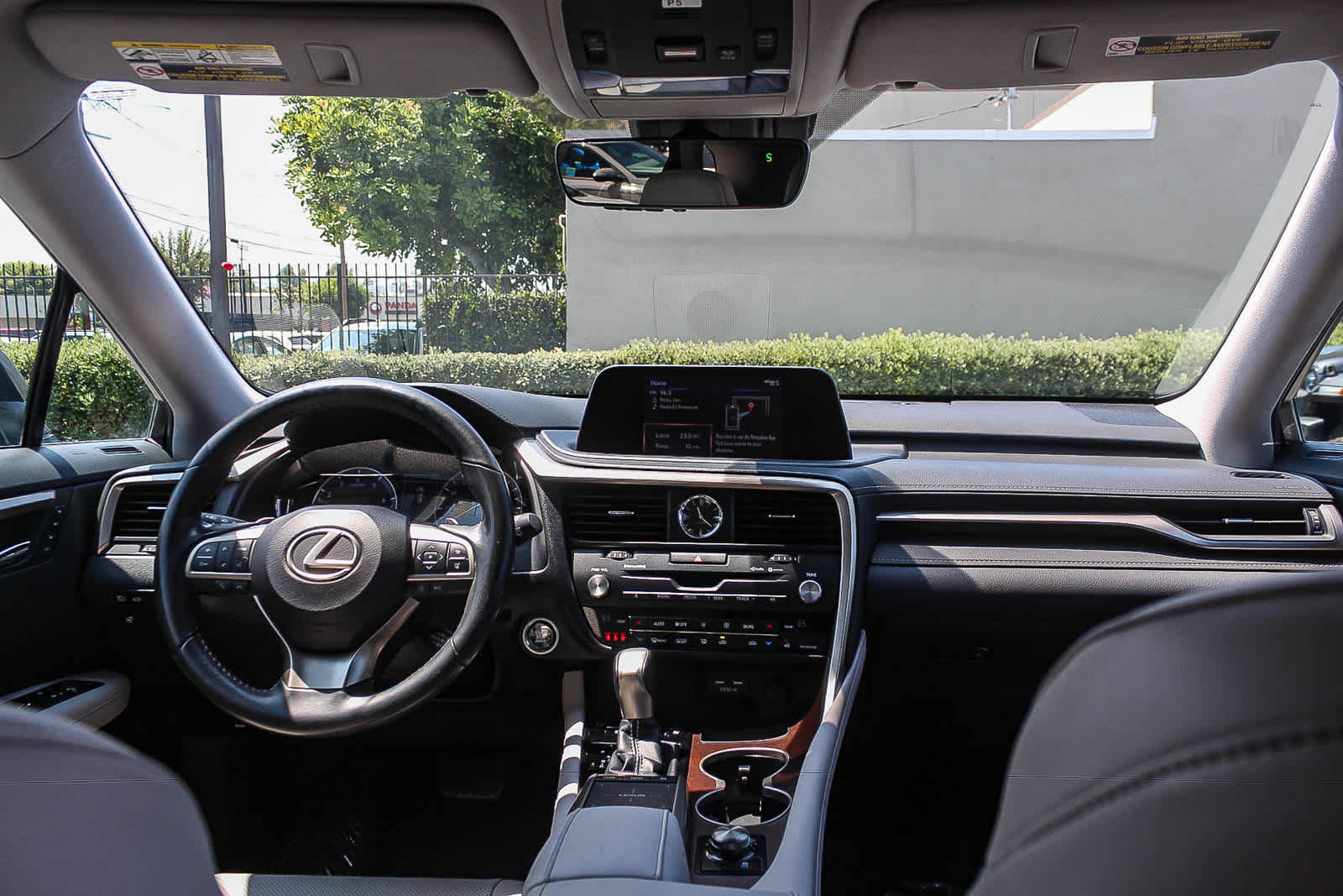 2022 Lexus RX 350 - Photo 16