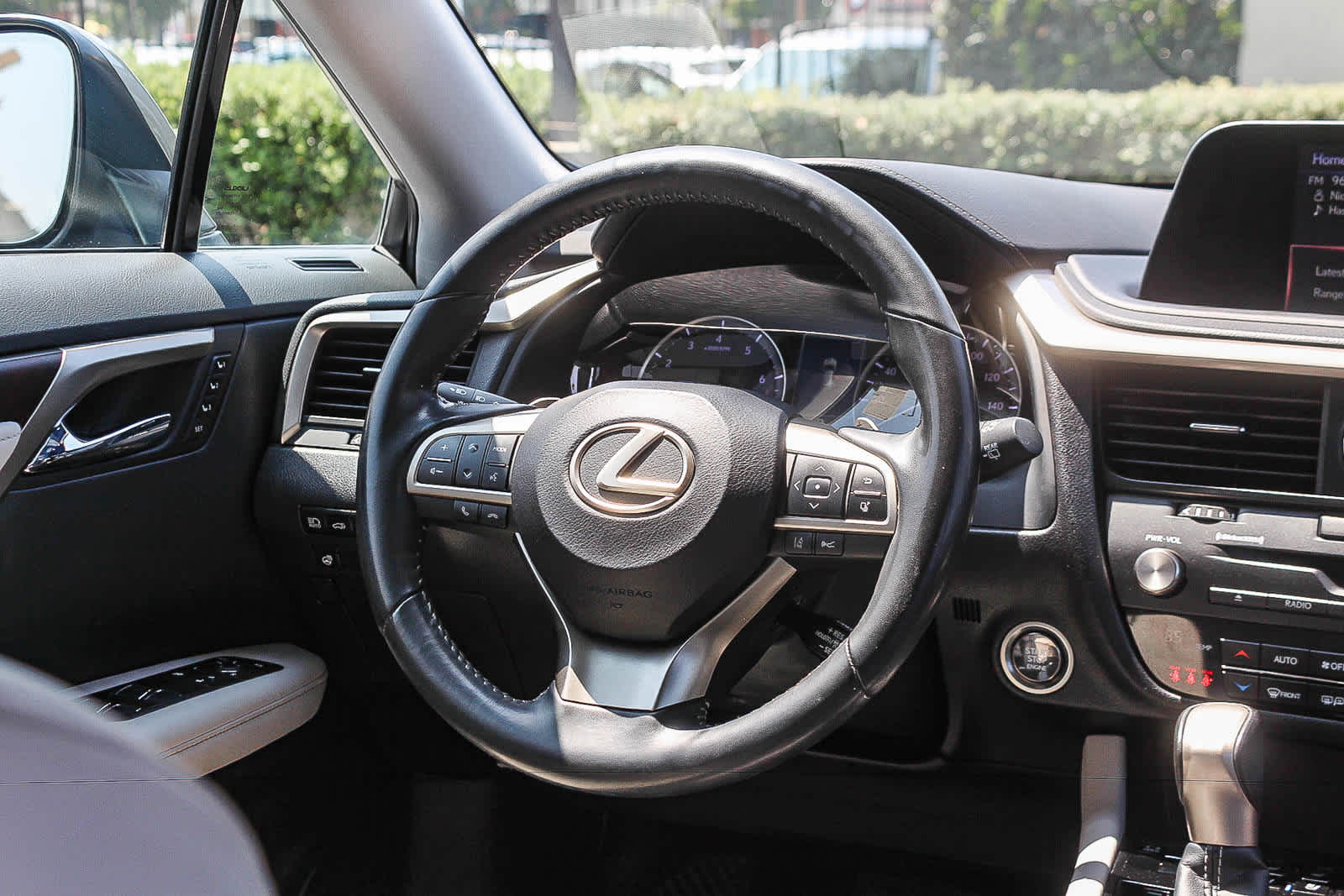 2022 Lexus RX 350 - Photo 19
