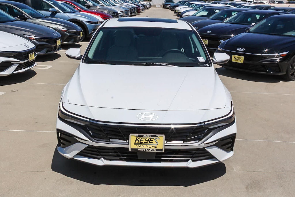 New 2026 Hyundai Elantra Limited Sedan