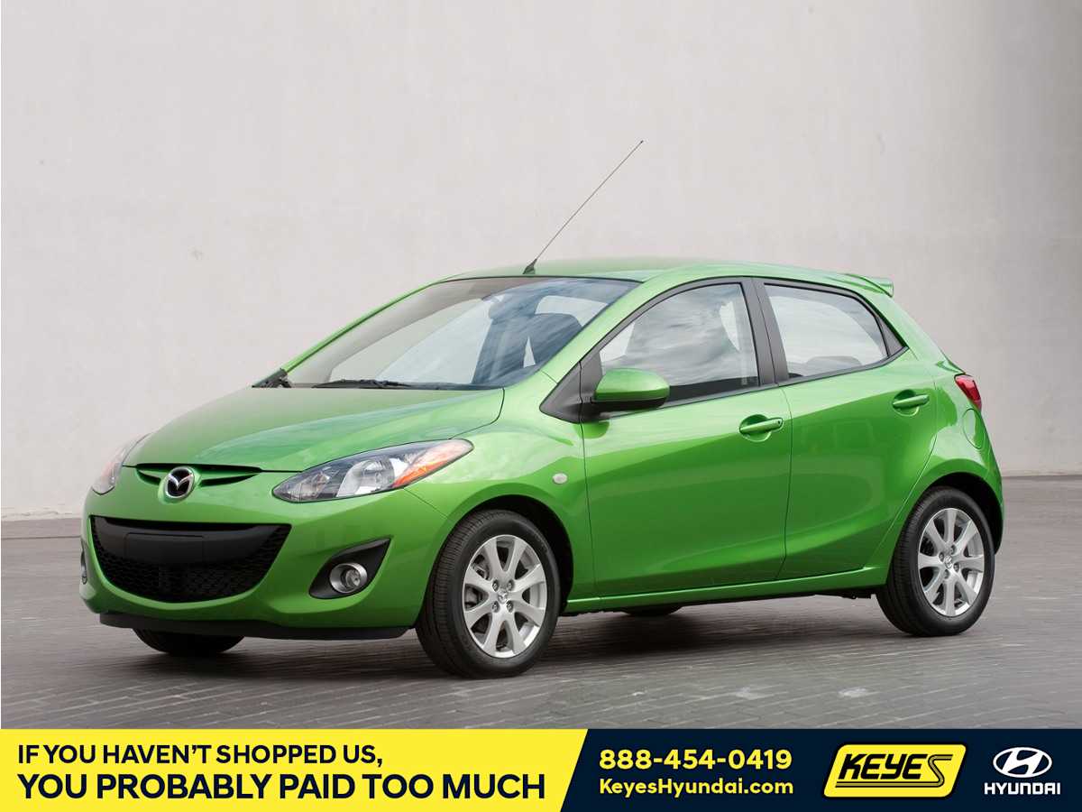  Mazda Mazda2