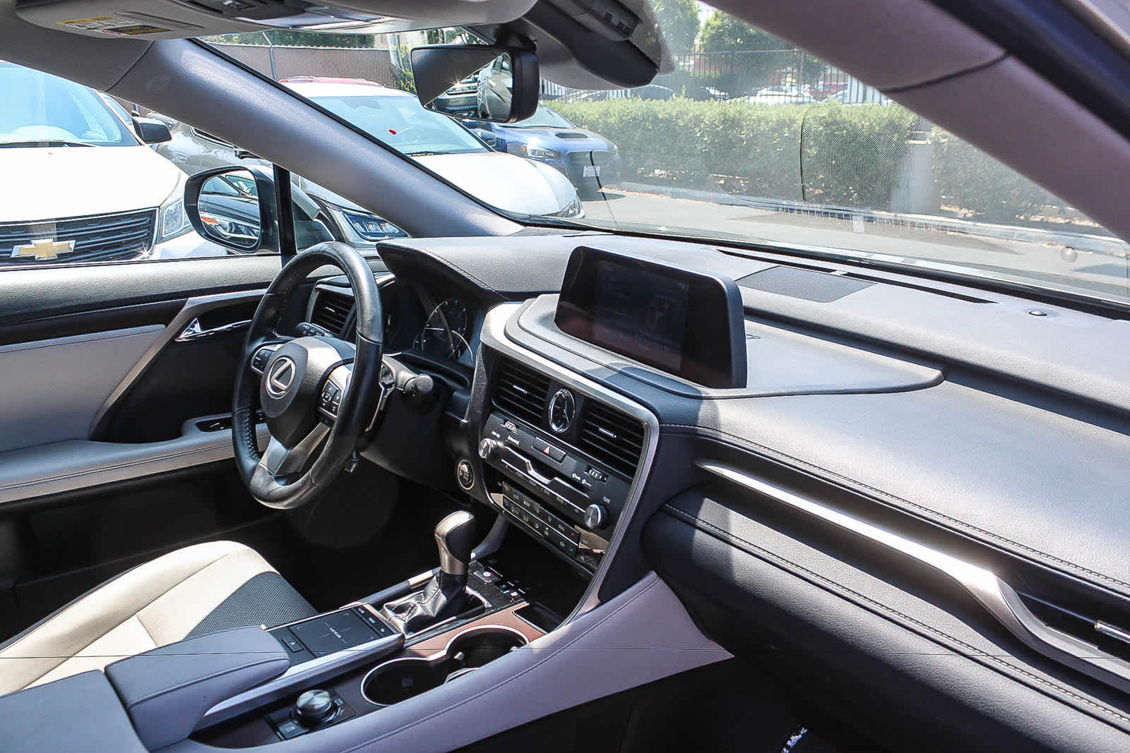 2022 Lexus RX 350 - Photo 21
