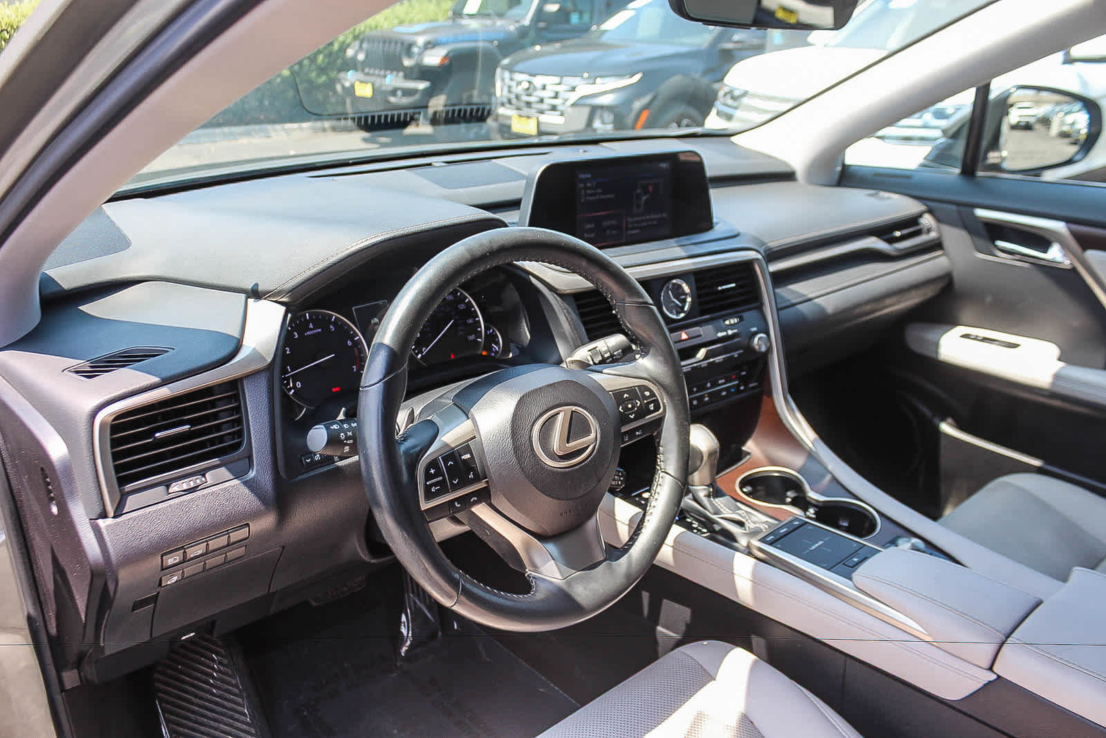 2022 Lexus RX 350 - Photo 22