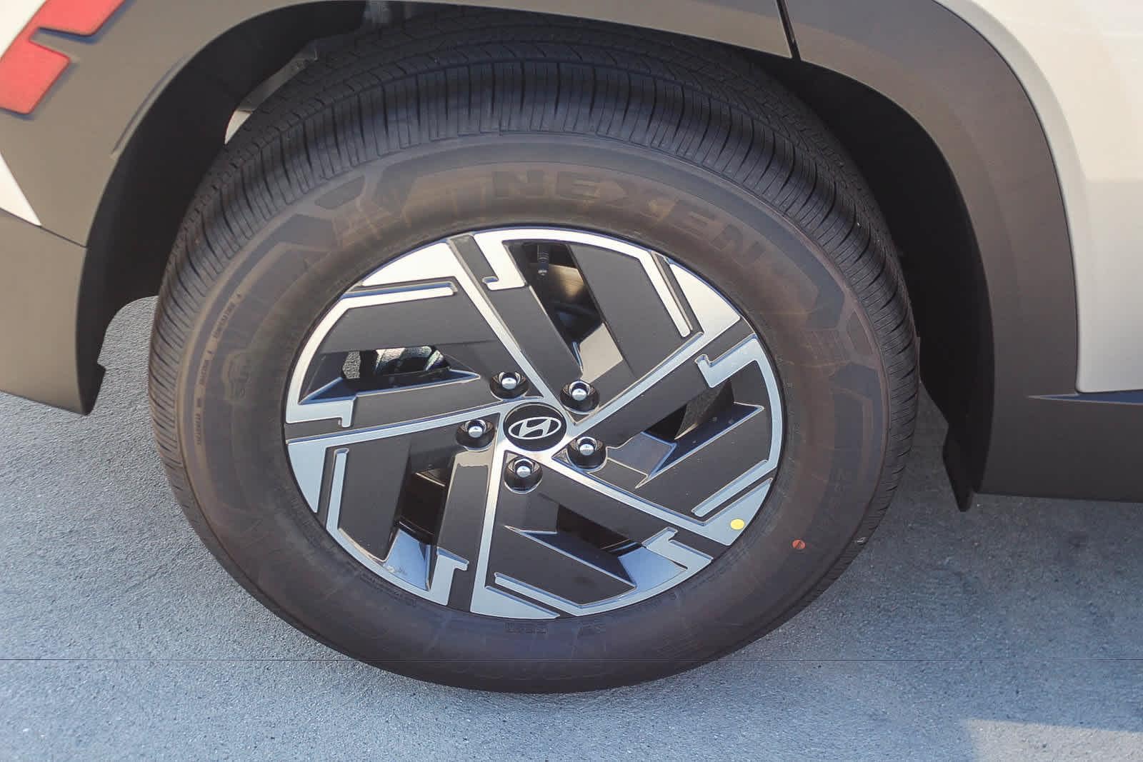 2026 Hyundai Tucson SE - Photo 11