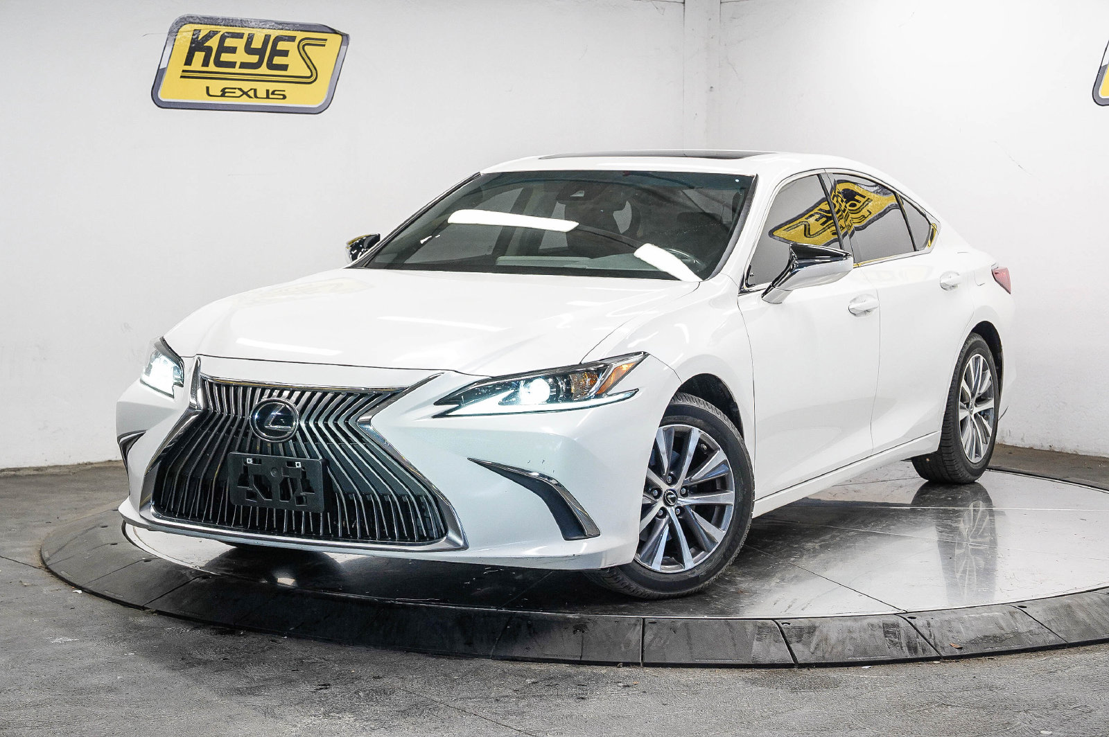 2021 Lexus ES