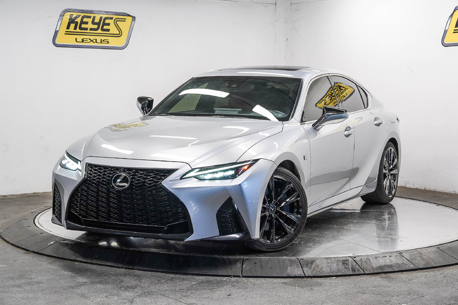 2023 Lexus IS