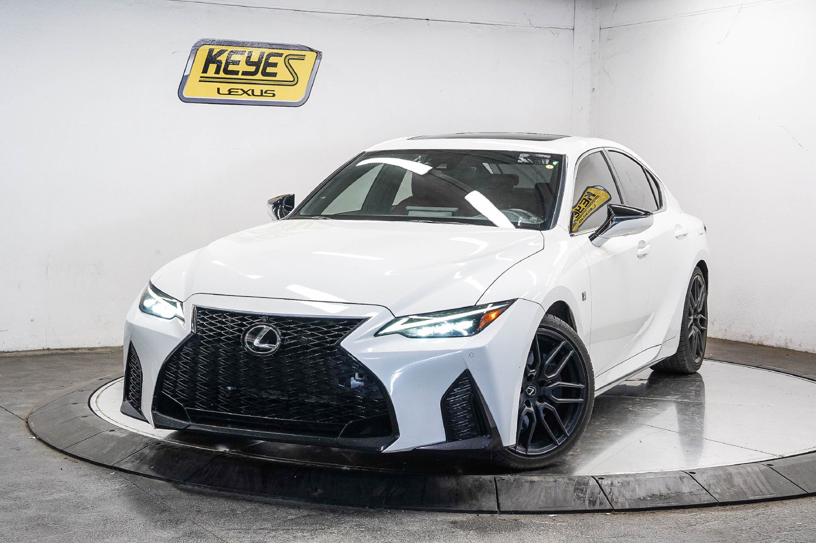 2023 Lexus IS