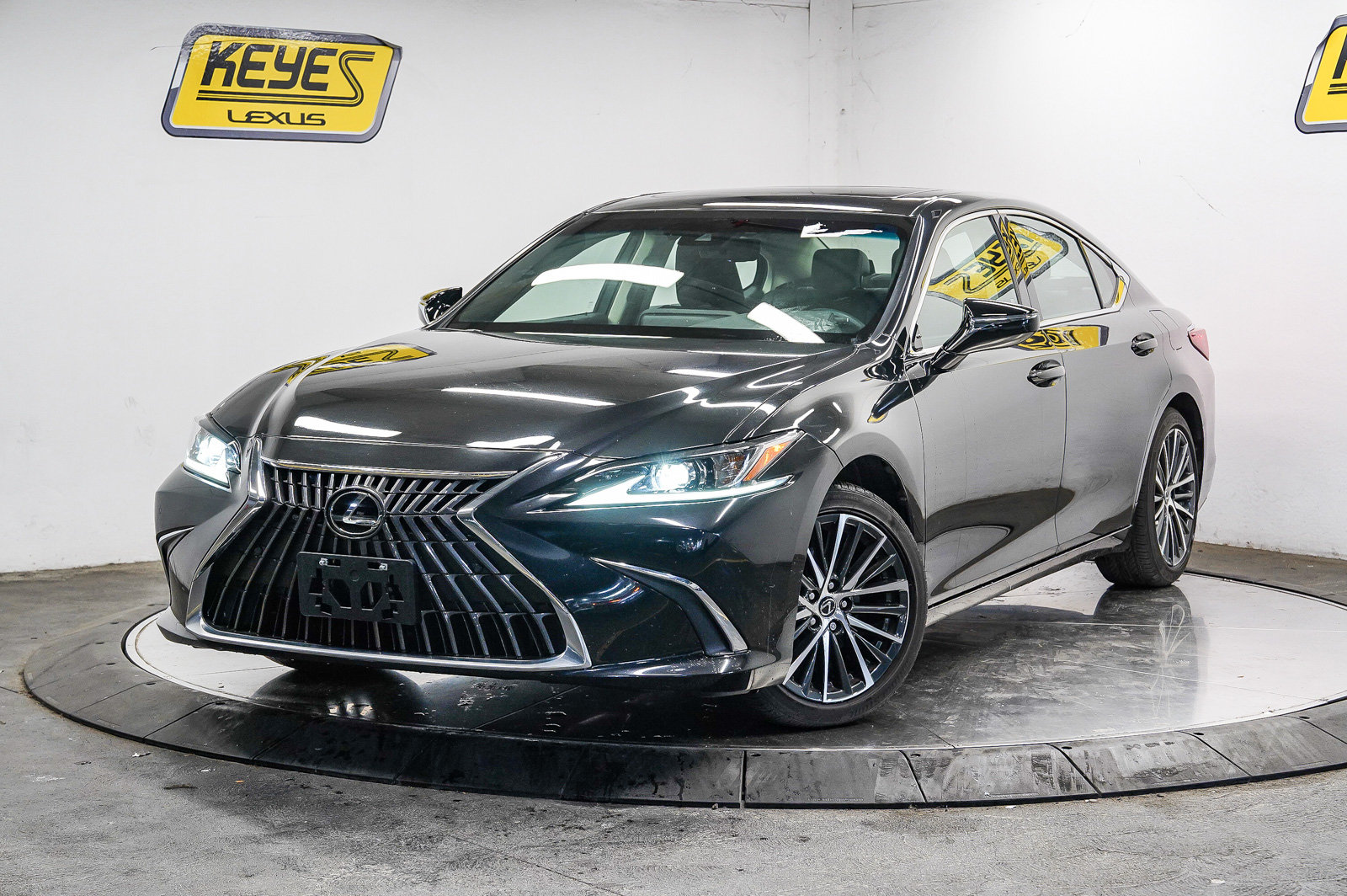 2024 Lexus ES