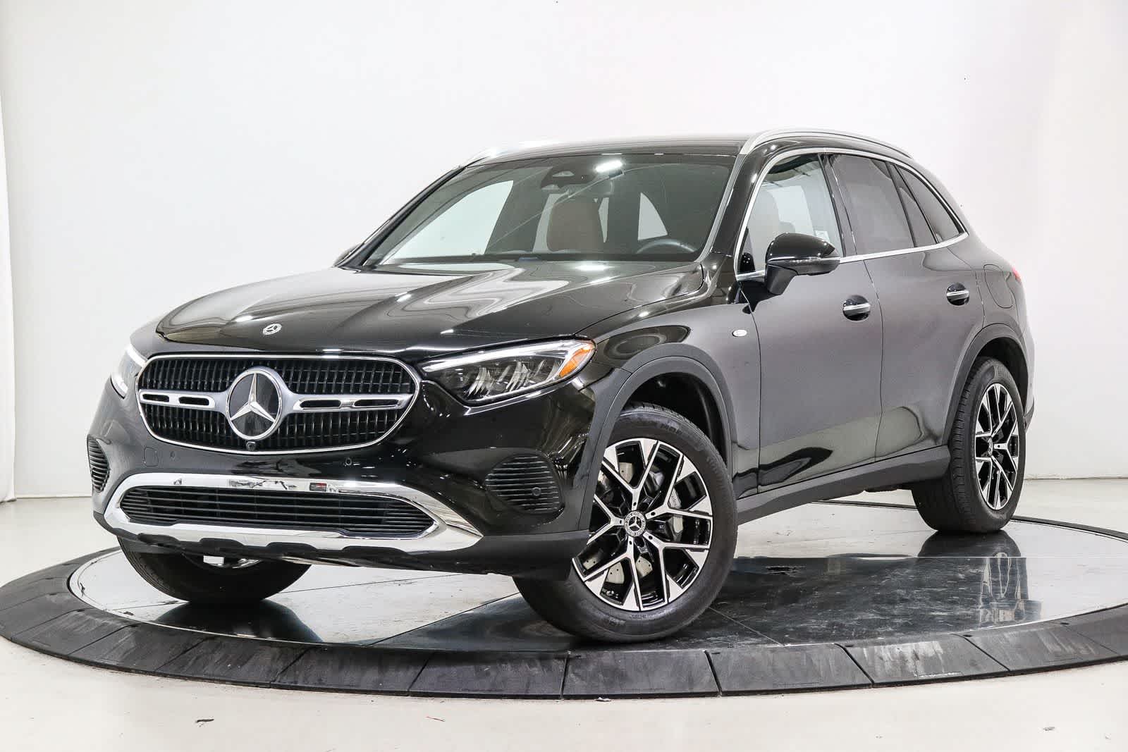 2025 Mercedes-Benz GLC