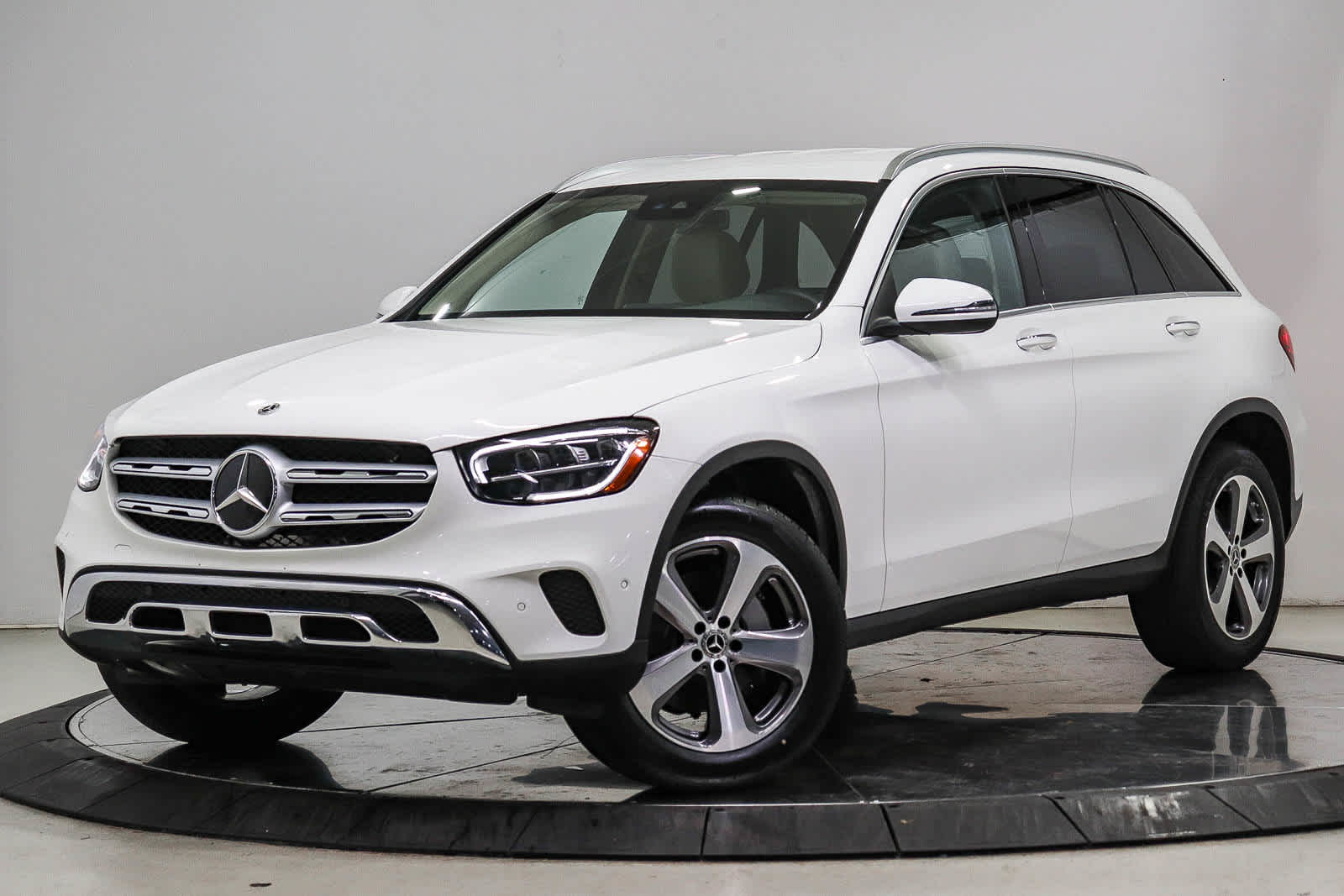 2022 Mercedes-Benz GLC