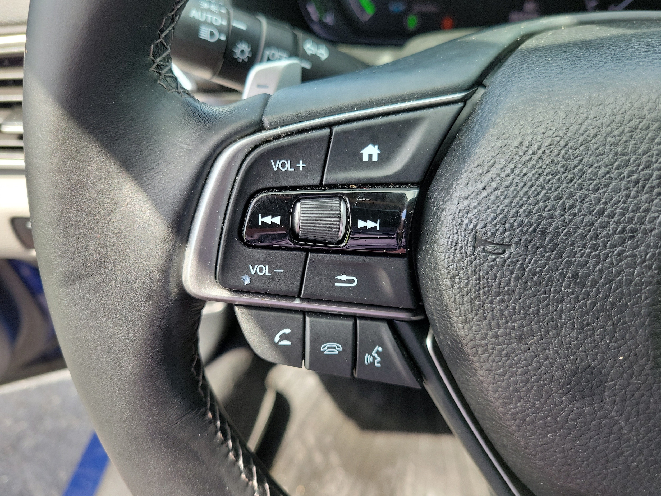 2018 Honda Accord Hybrid EX-L - Photo 25