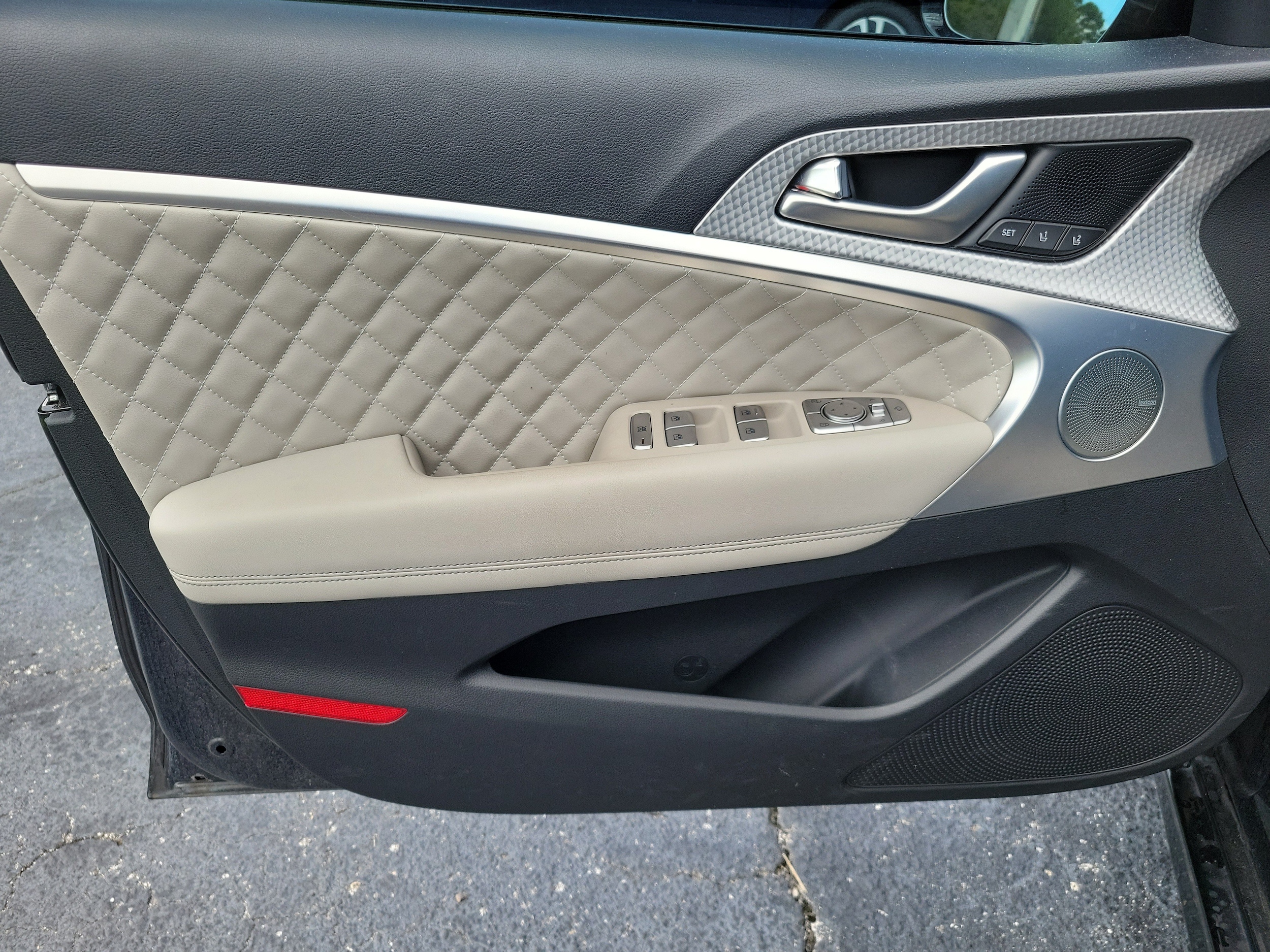 2023 GENESIS G70 Standard - Photo 20