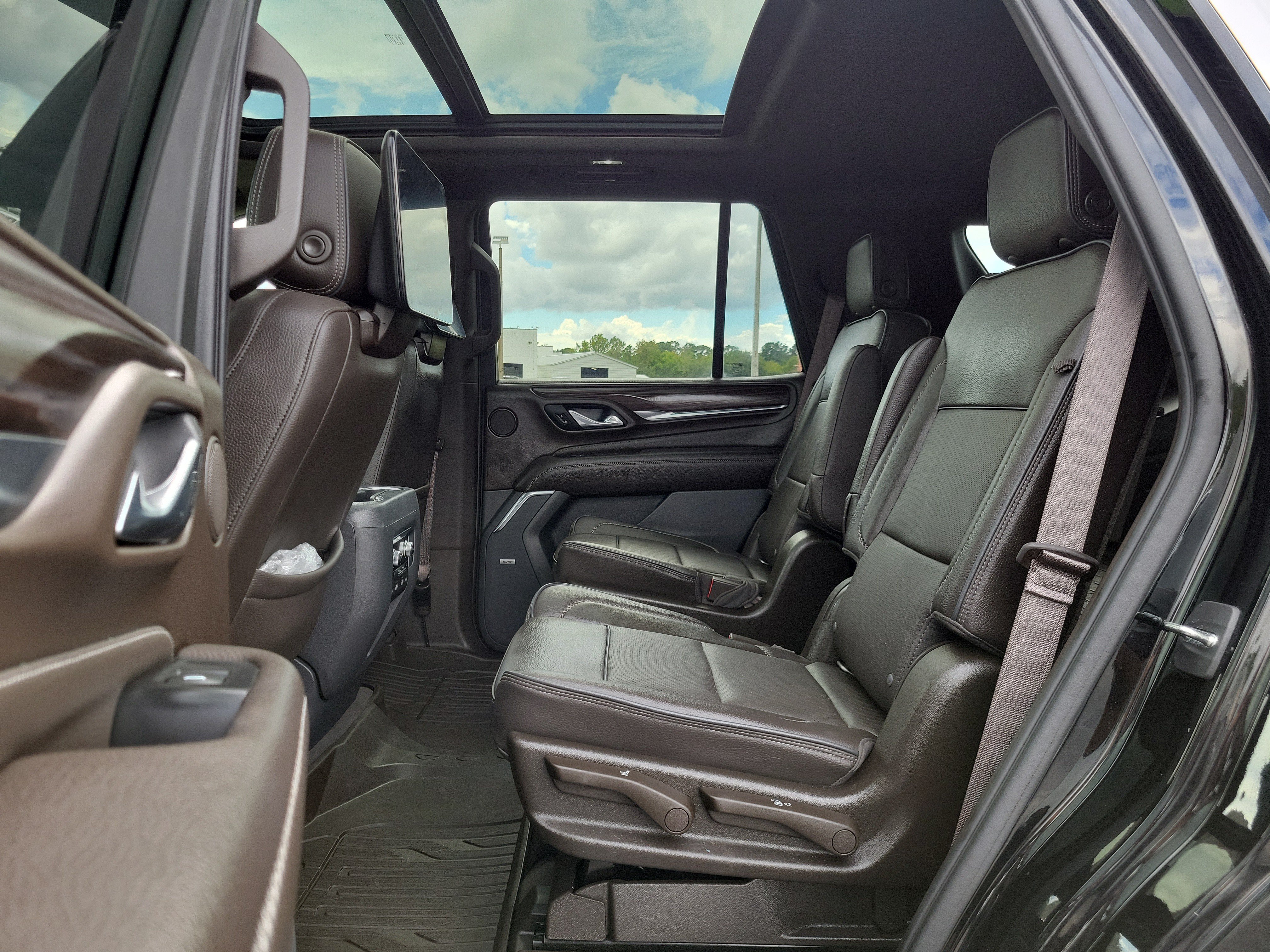 2021 GMC Yukon Denali - Photo 15