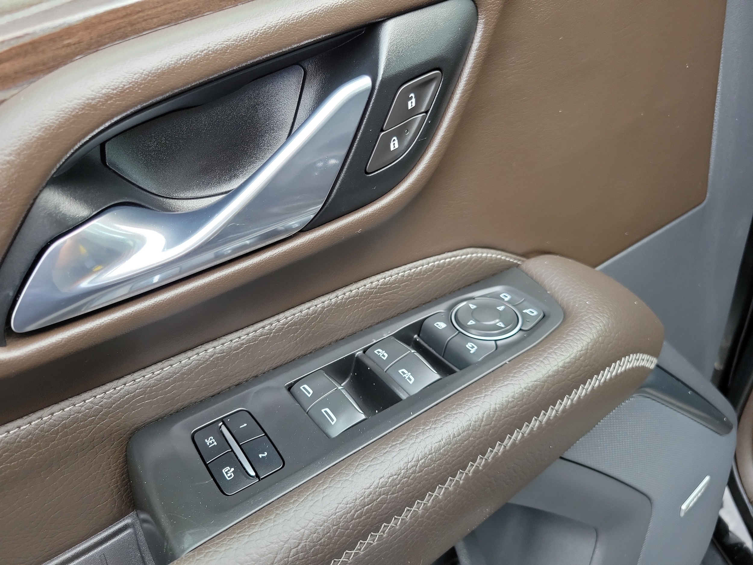 2021 GMC Yukon Denali - Photo 21