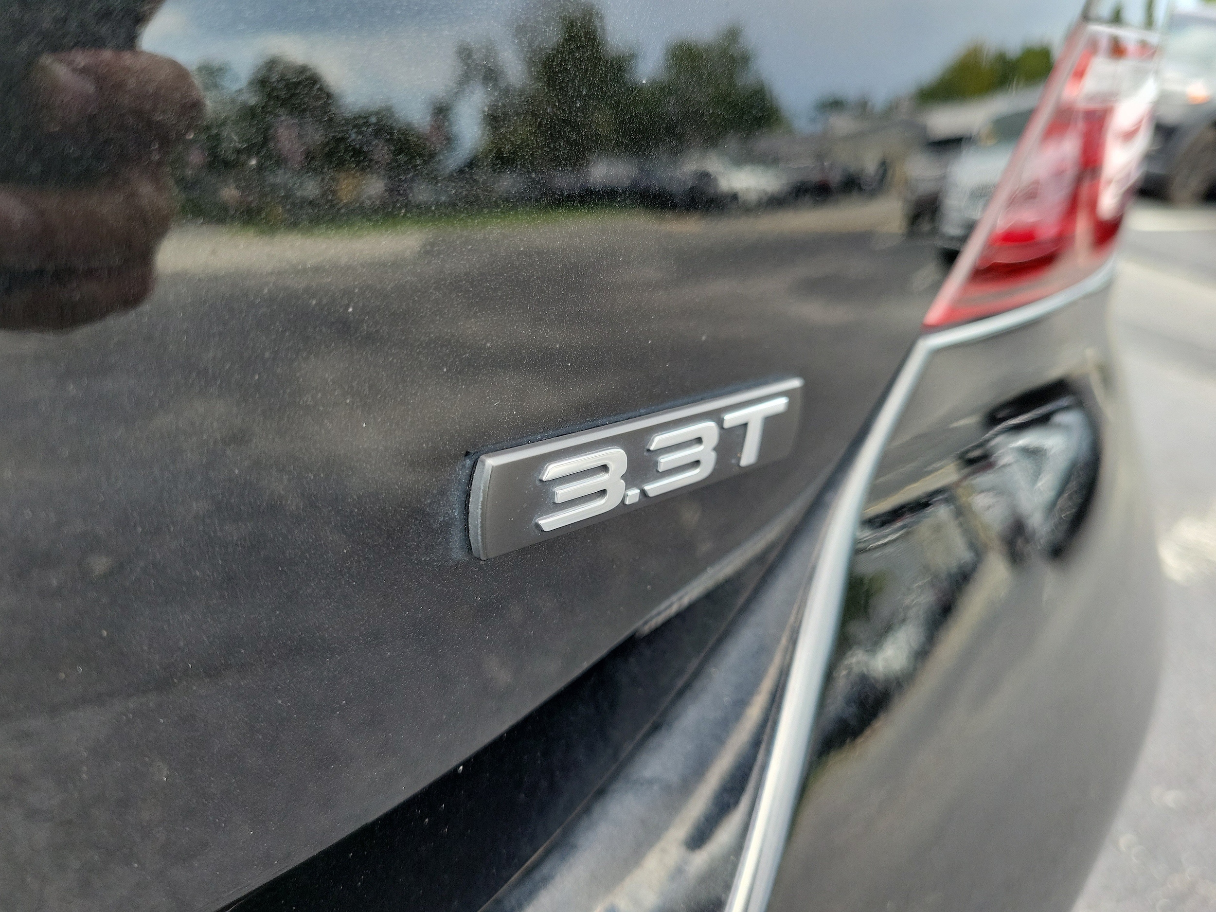 2023 GENESIS G70 Standard - Photo 10