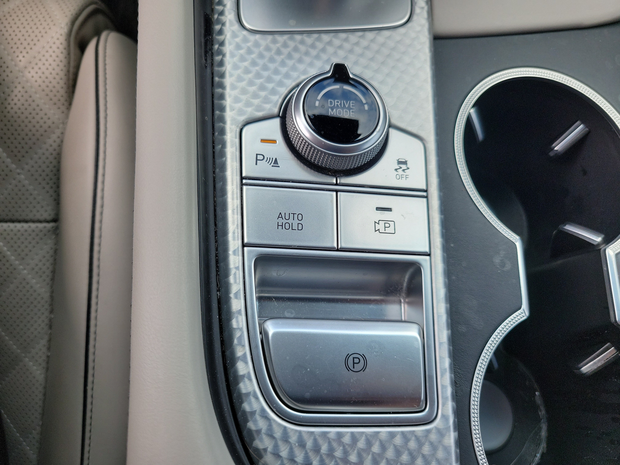 2023 GENESIS G70 Standard - Photo 36
