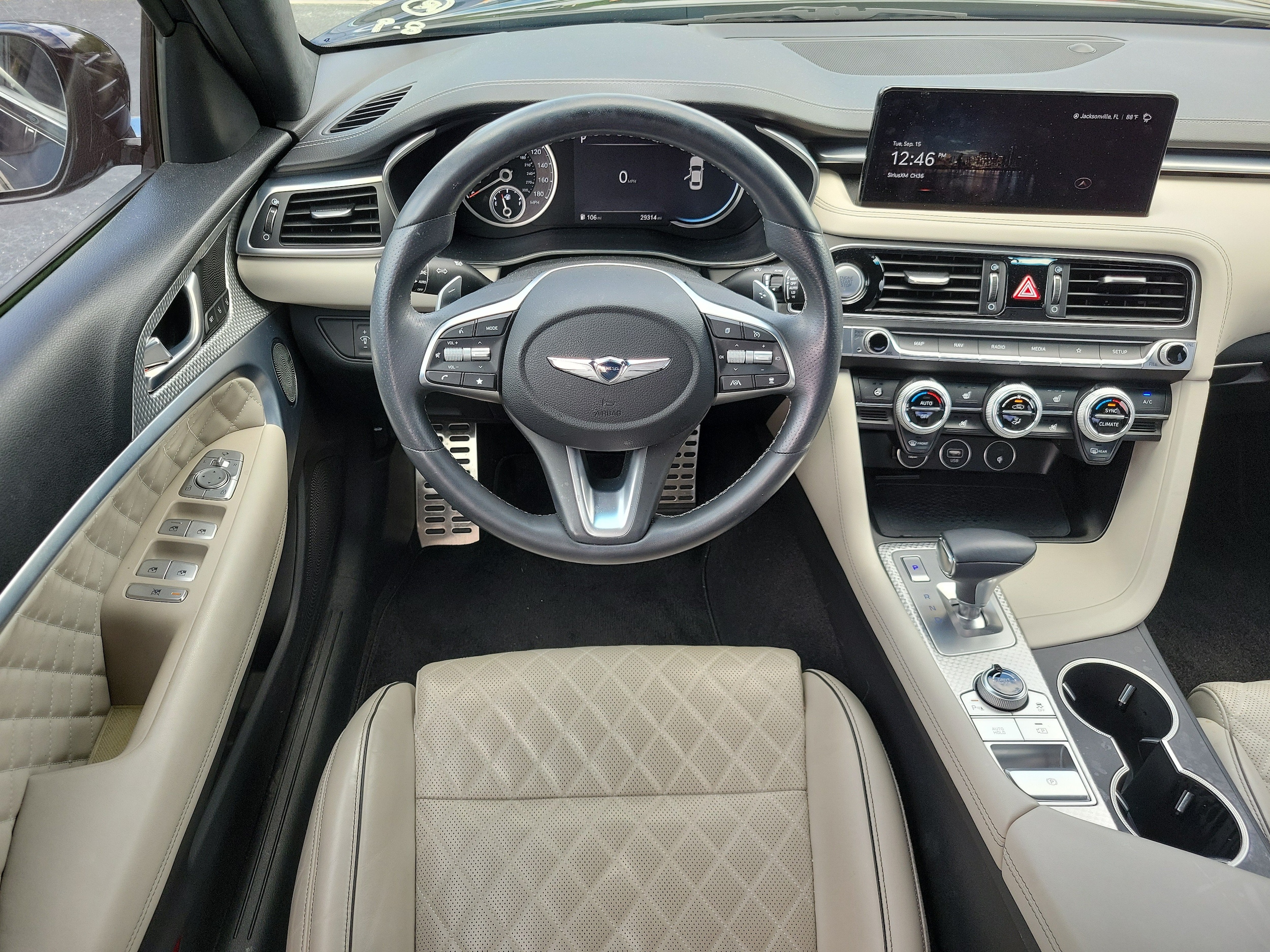 2023 GENESIS G70 Standard - Photo 19