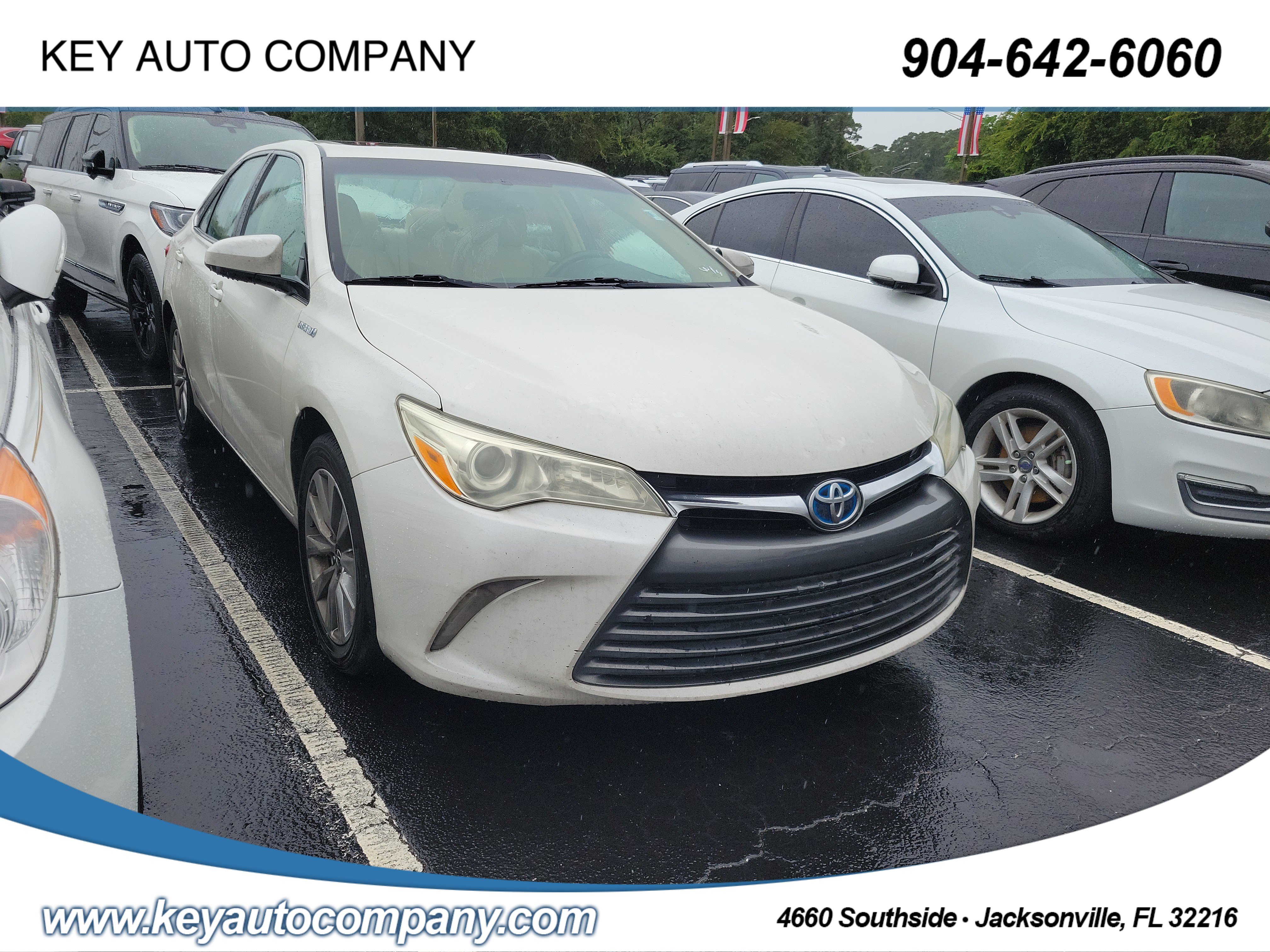  Toyota Camry Hybrid