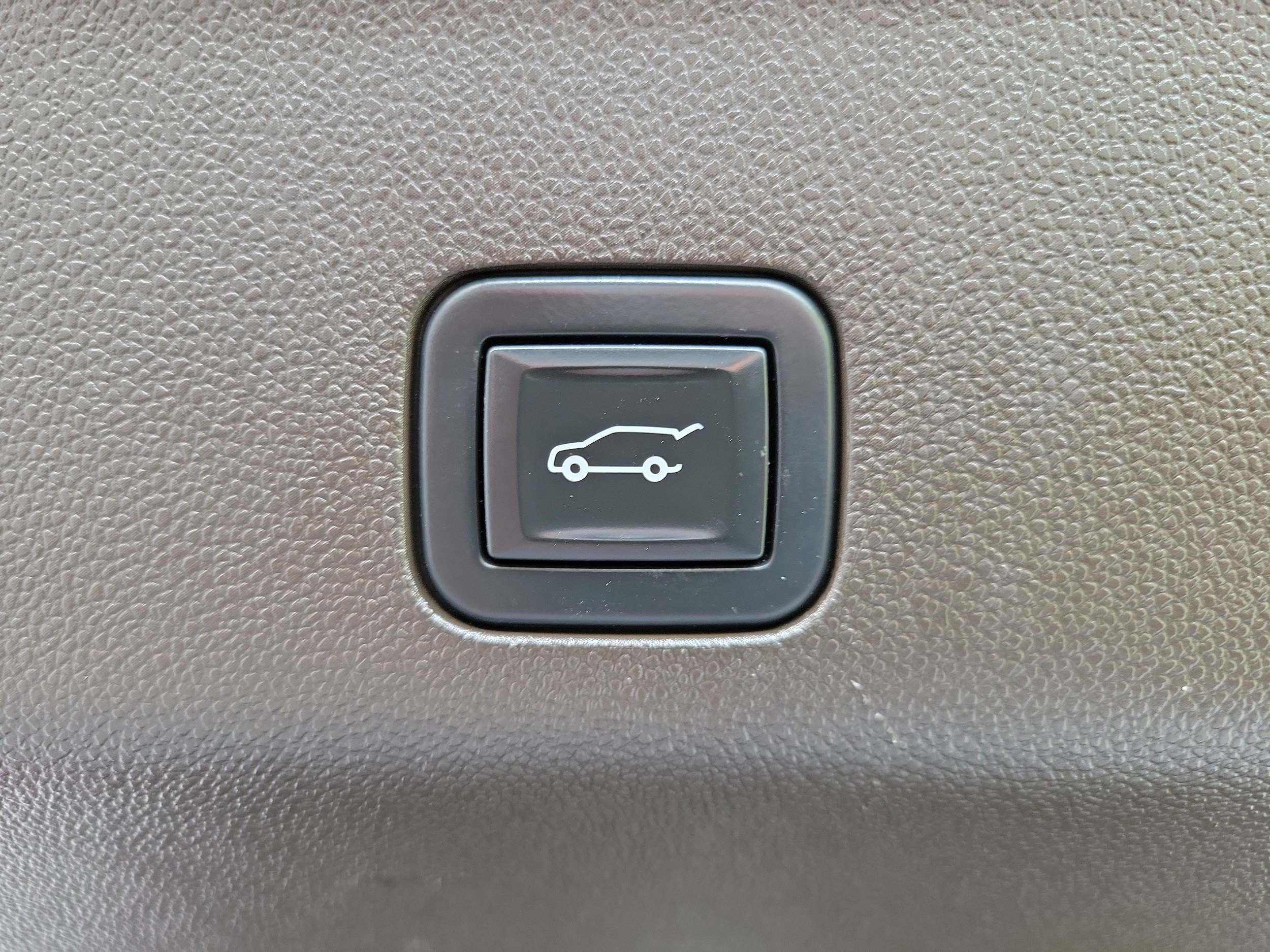 2021 GMC Yukon Denali - Photo 12