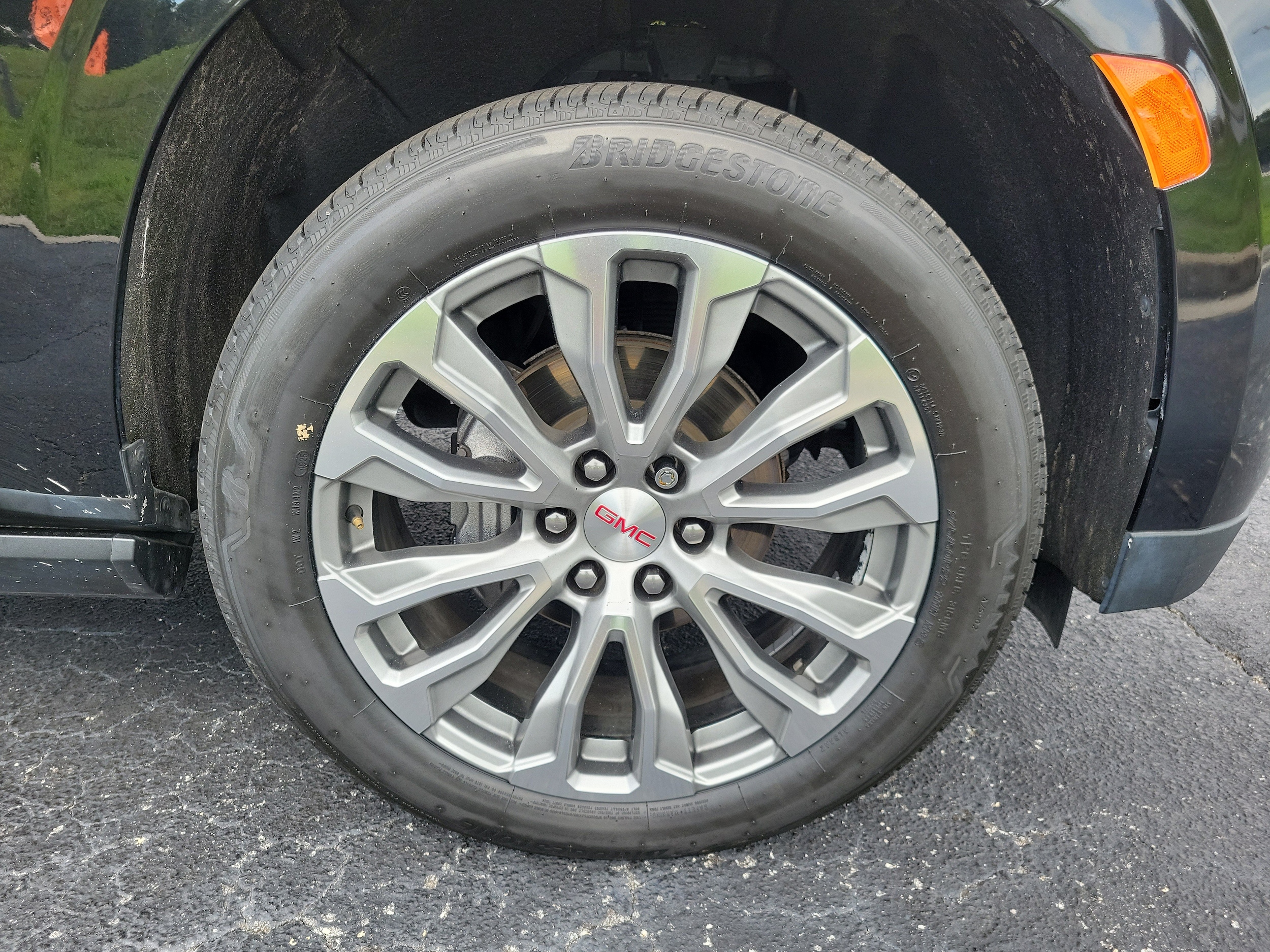 2021 GMC Yukon Denali - Photo 6