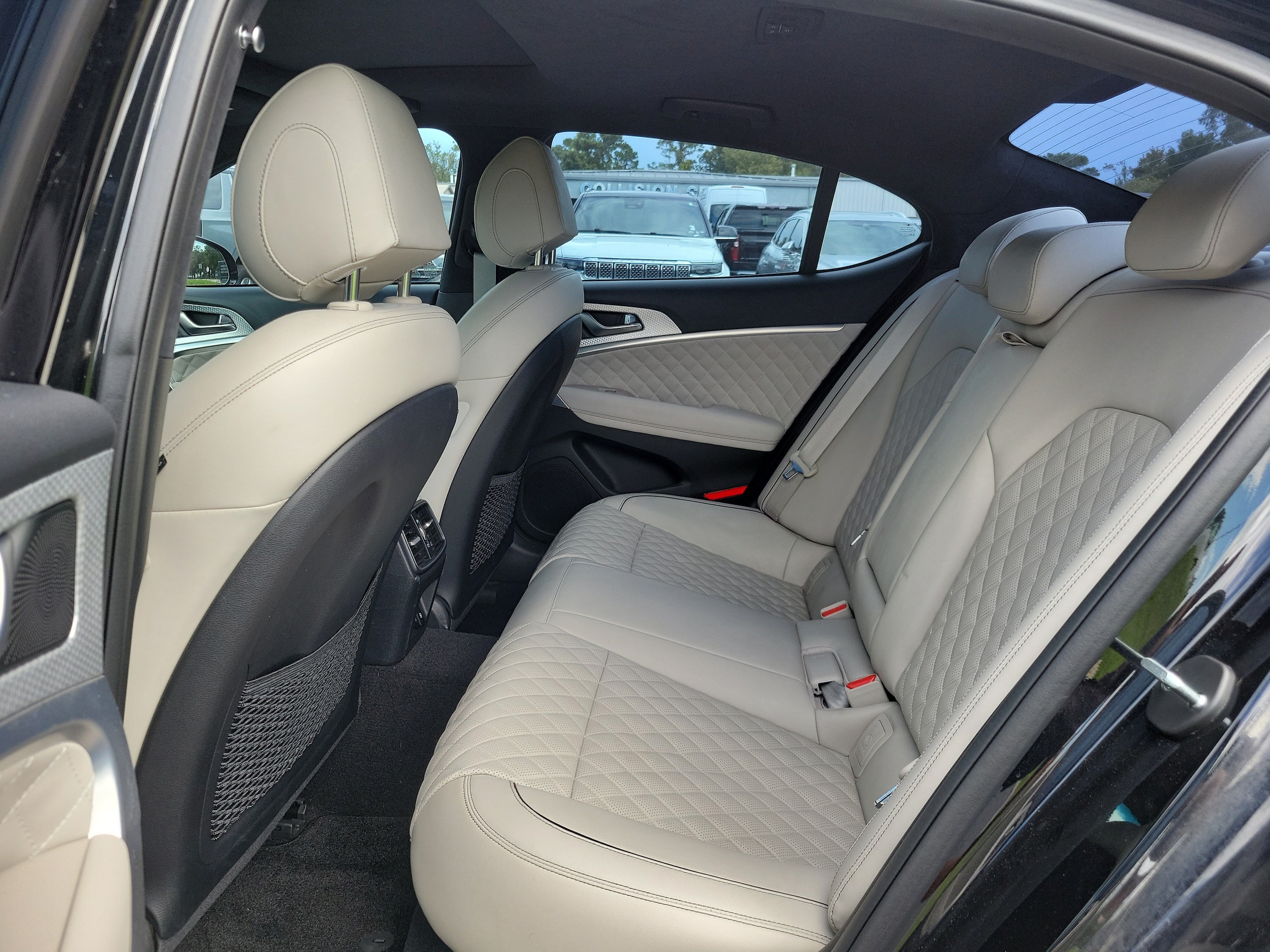 2023 GENESIS G70 Standard - Photo 15
