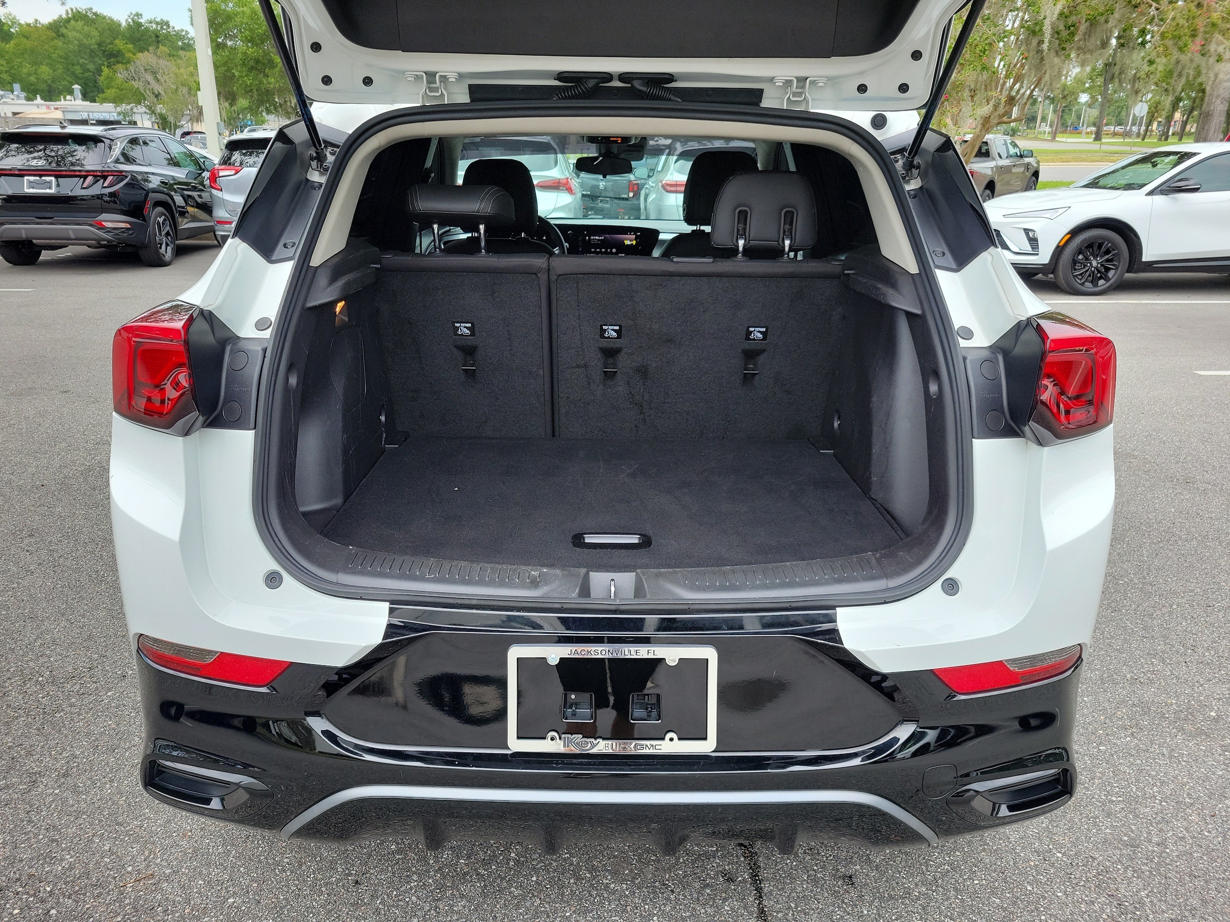 2024 Buick Encore GX Sport Touring - Photo 11