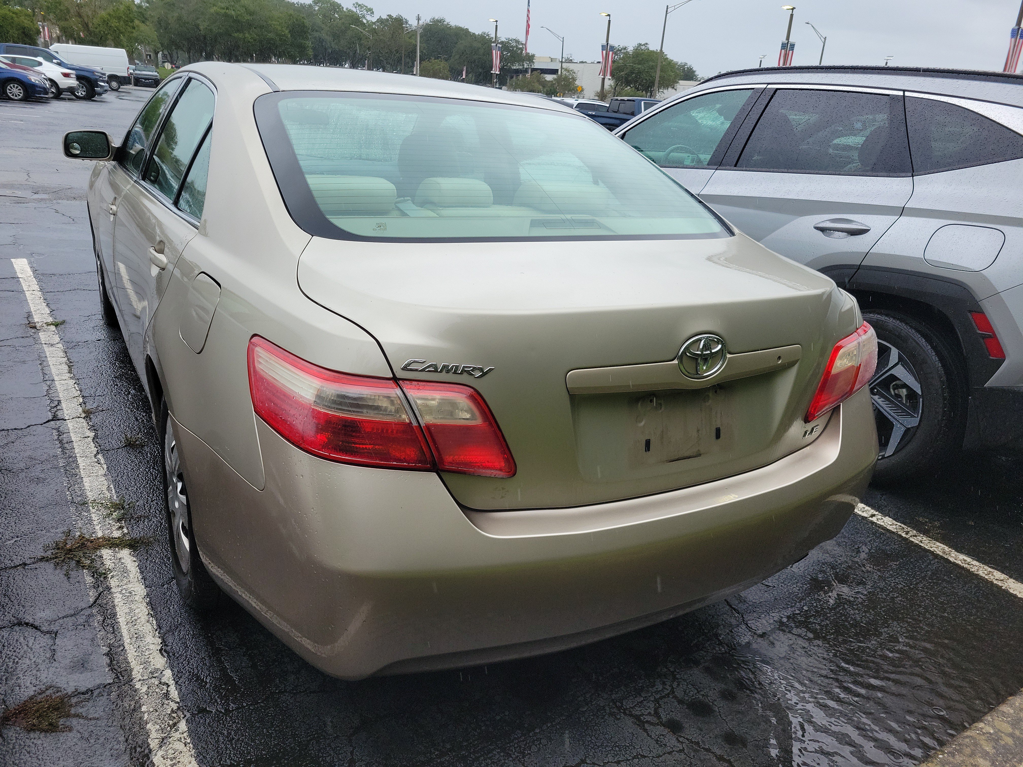 Used 2007 Toyota Camry SE Sedan