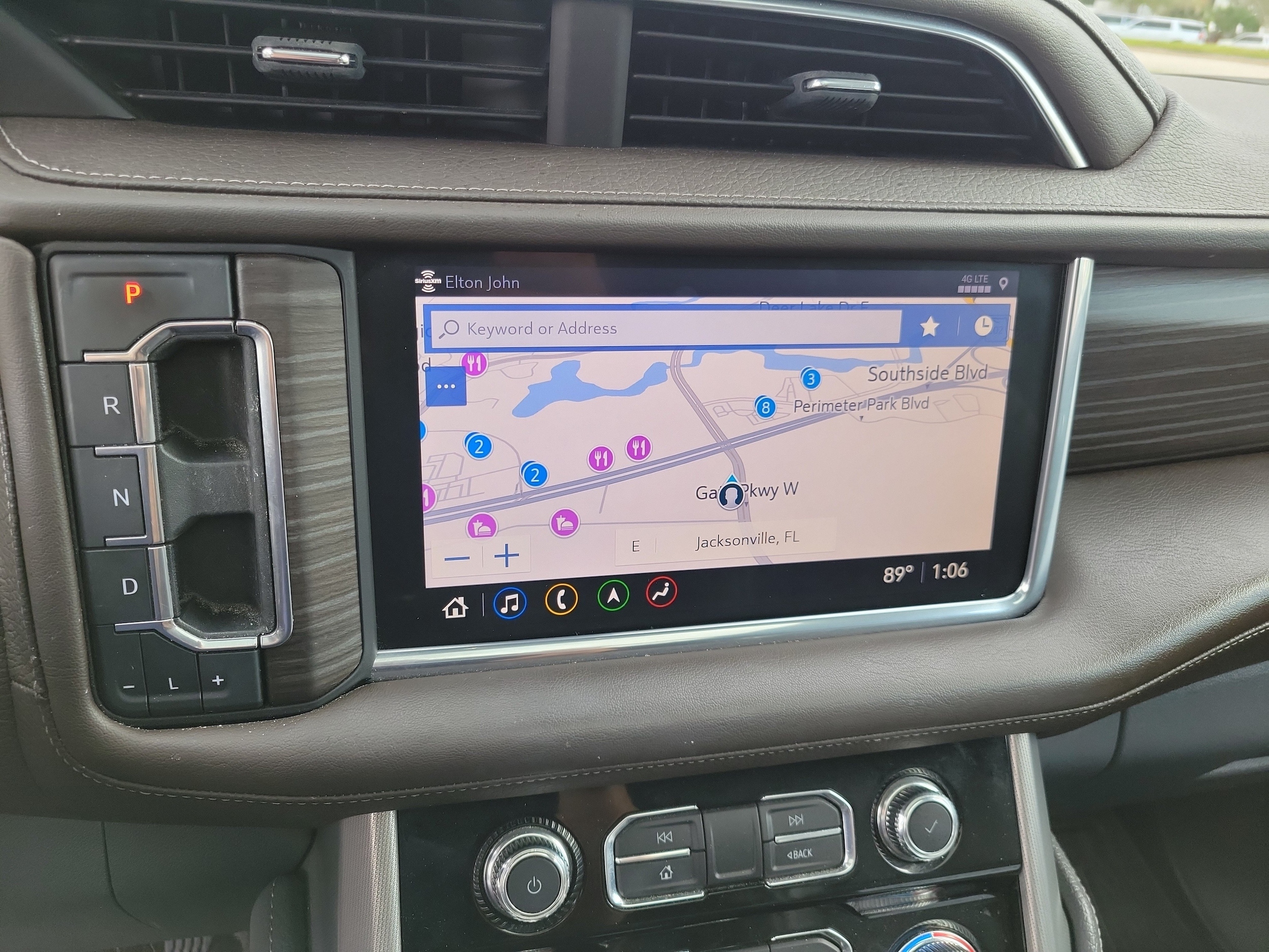 2021 GMC Yukon Denali - Photo 31