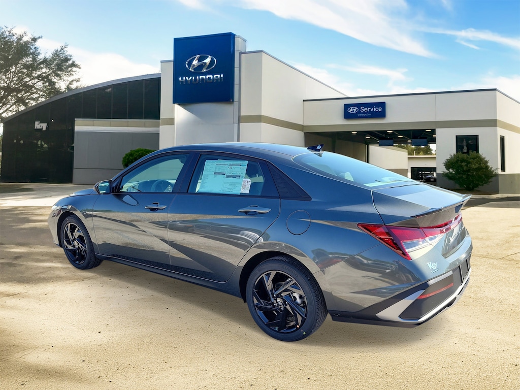 Used 2026 Hyundai Elantra SEL Sport Sedan