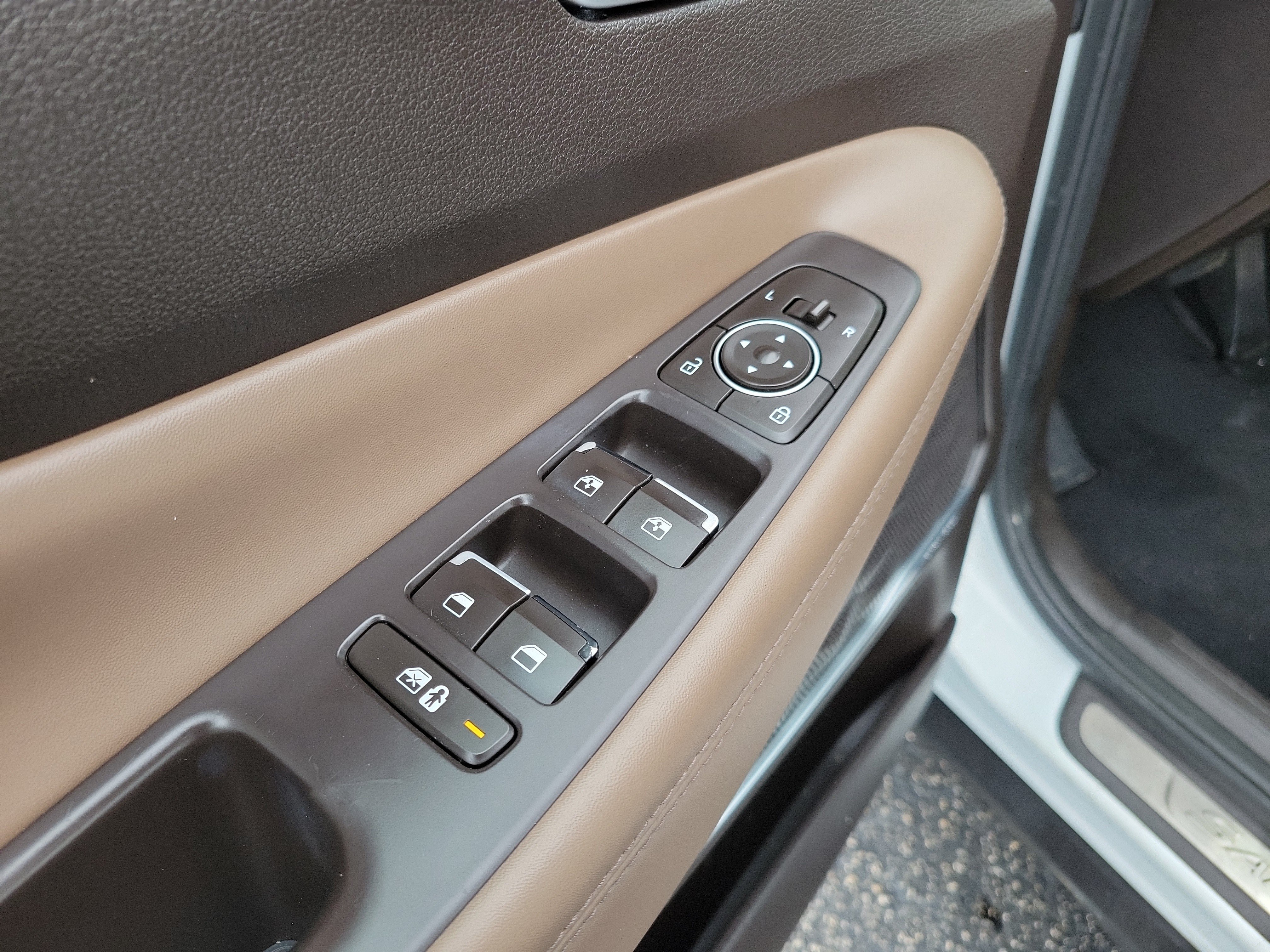 2021 Hyundai Santa Fe SEL Premium HEV - Photo 22