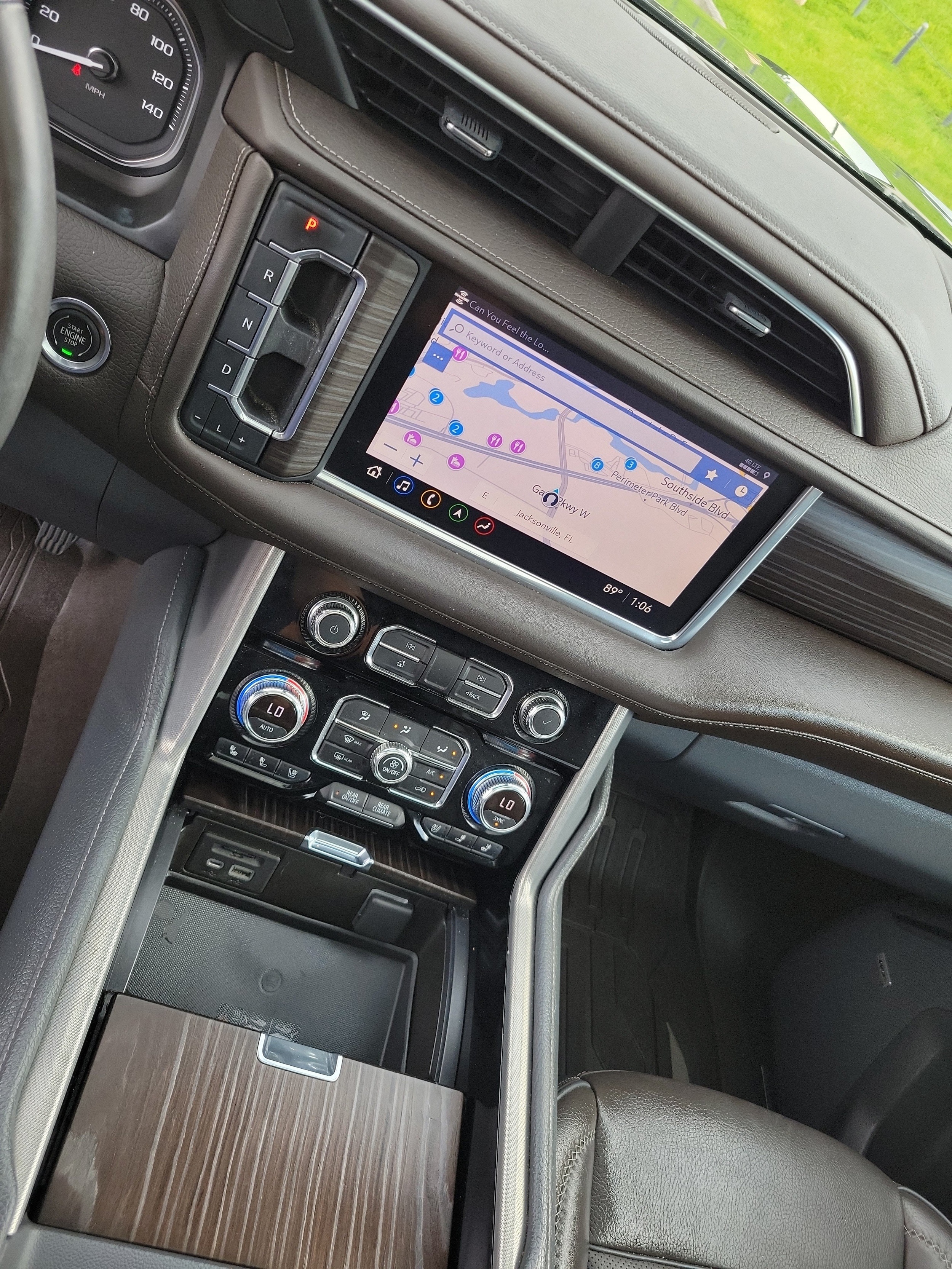 2021 GMC Yukon Denali - Photo 36