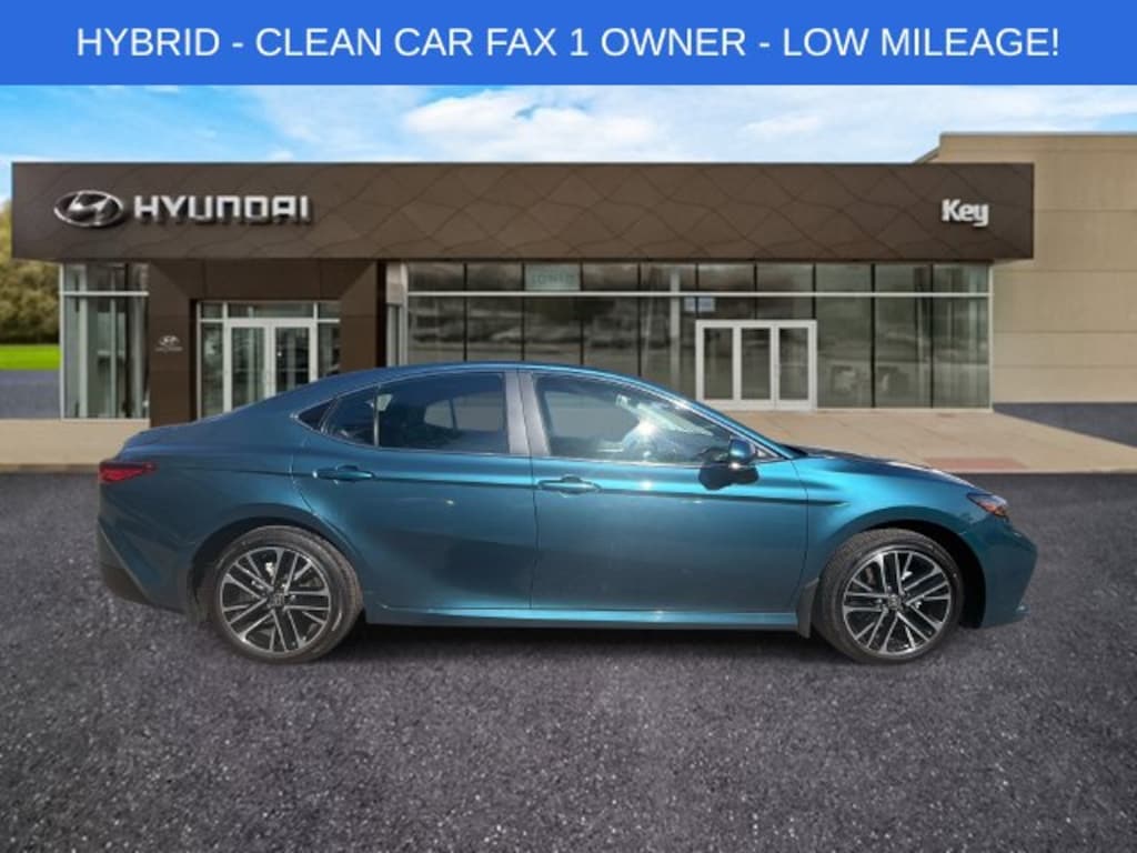 Used 2025 Toyota Camry XLE Sedan