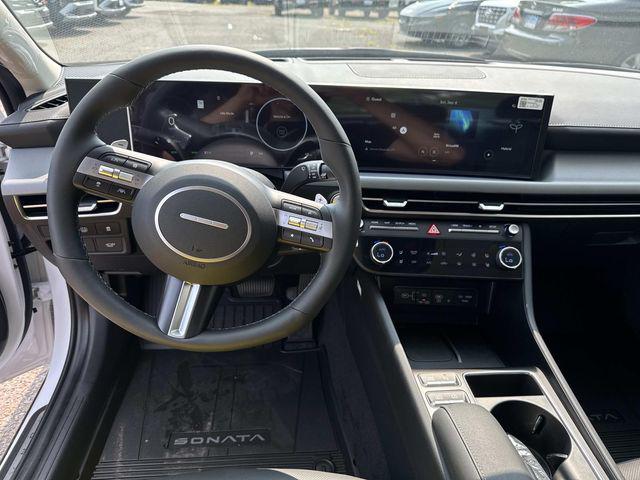 2025 Hyundai Sonata Hybrid Limited - Photo 9