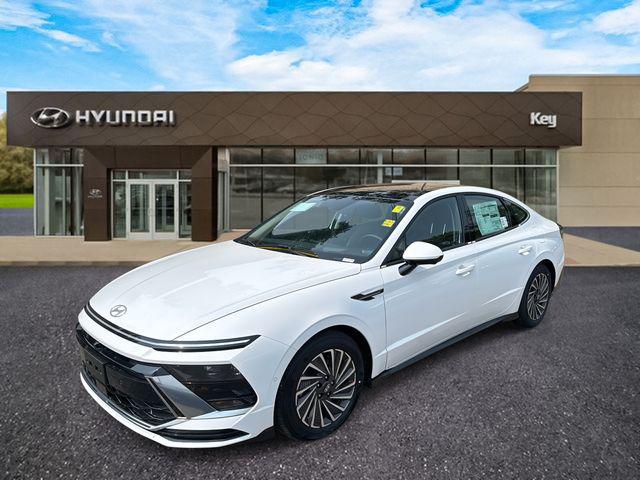 2025 Hyundai Sonata Hybrid