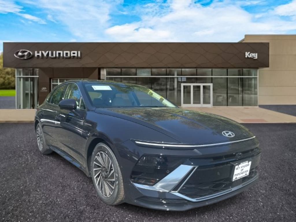 Certified 2025 Hyundai Sonata Hybrid Limited Sedan