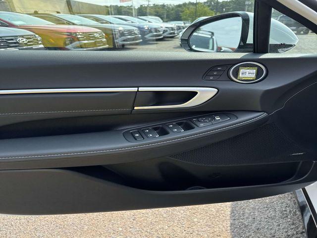 2025 Hyundai Sonata Hybrid Limited - Photo 8