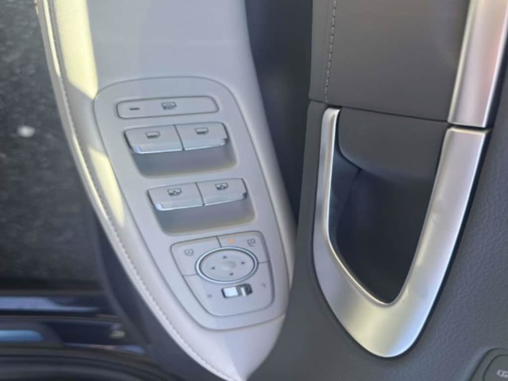 Certified 2025 Hyundai Sonata Hybrid Limited Sedan