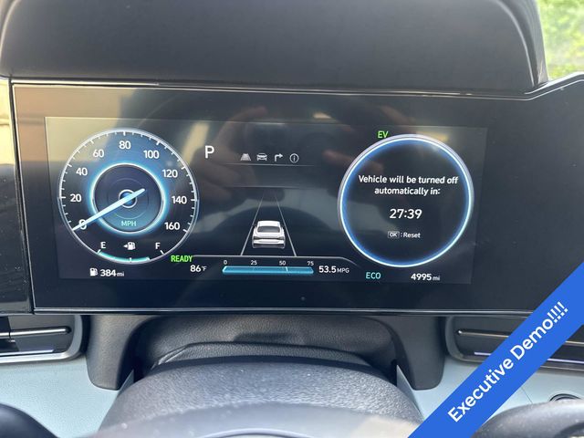 2025 Hyundai Elantra Limited - Photo 13