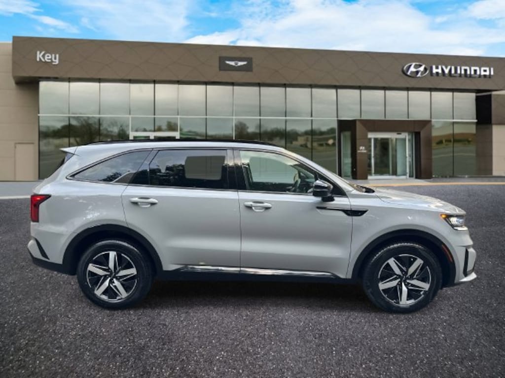 Used 2023 Kia Sorento EX SUV
