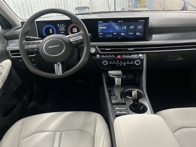 2025 Hyundai Sonata SE - Photo 19