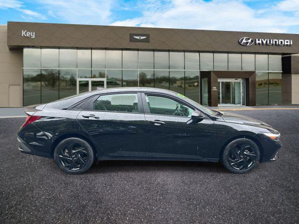 New 2026 Hyundai Elantra SEL Sport Sedan