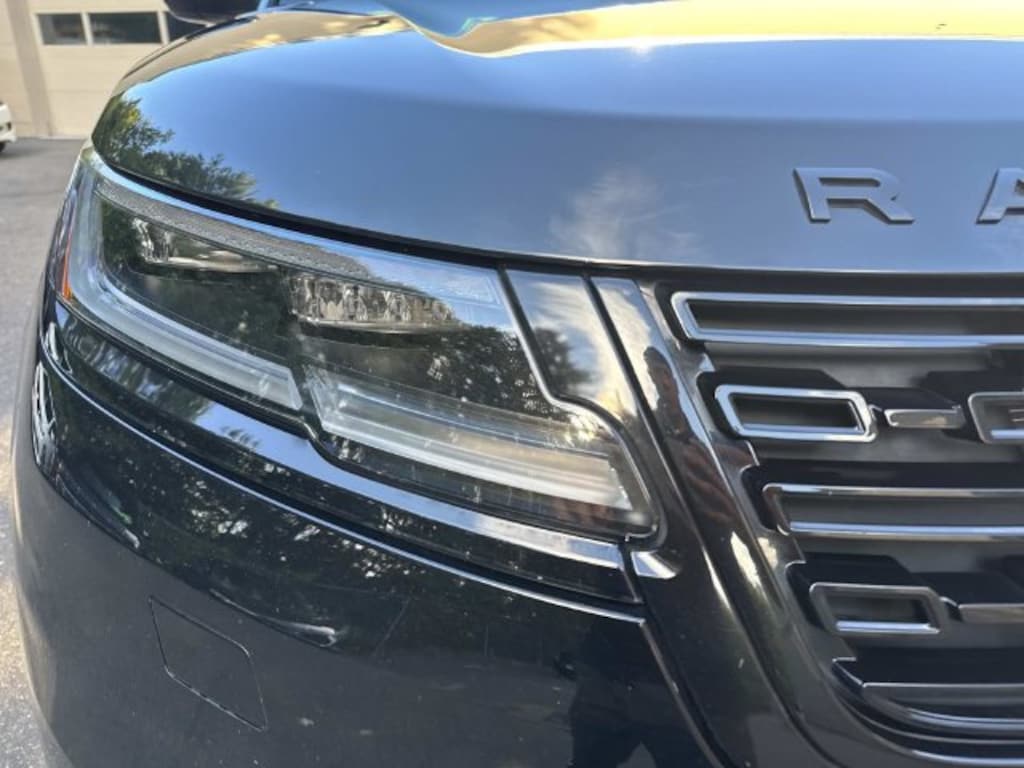 Used 2024 Land Rover Range Rover Velar P250 Dynamic SE SUV